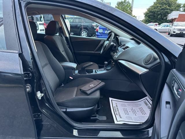 Used 2013 MAZDA MAZDA3 i Sport FWD image 18