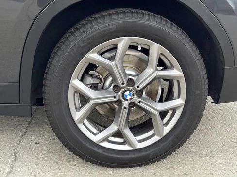 Used 2022 BMW X4 xDrive30i AWD/4WD image 25