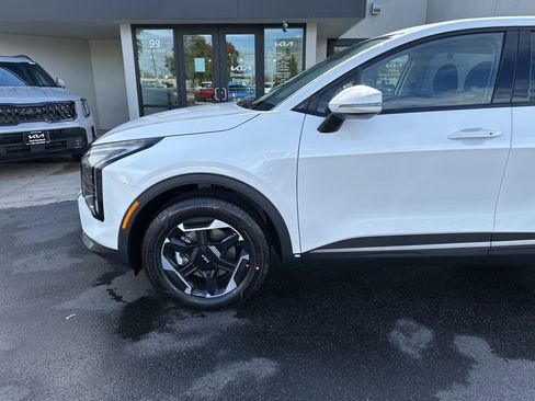 New 2026 Kia Sportage S image 11