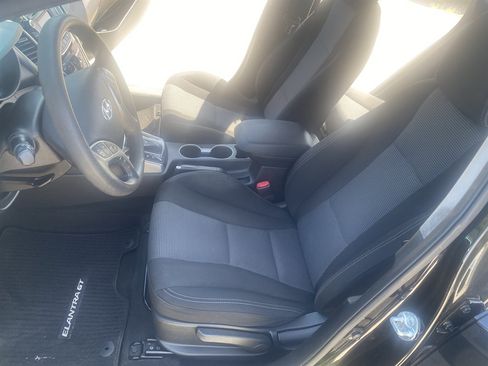 Used 2014 Hyundai Elantra GT FWD image 13