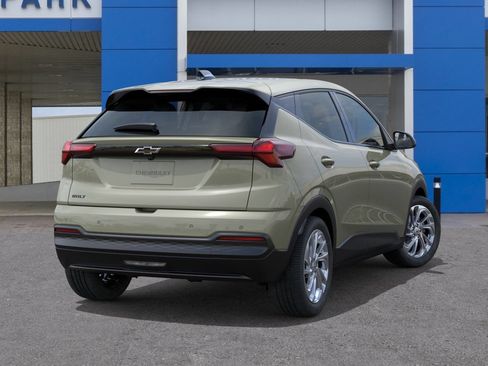 New 2027 Chevrolet Bolt LT w/ Comfort Package FWD image 4