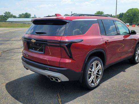 New 2025 Chevrolet Traverse LT w/ Driver Confidence Package image 12