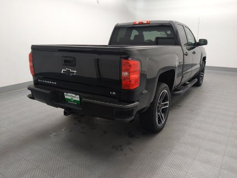 Used 2019 Chevrolet Silverado 1500 LT w/ LPO, Black Pack AWD/4WD image 7