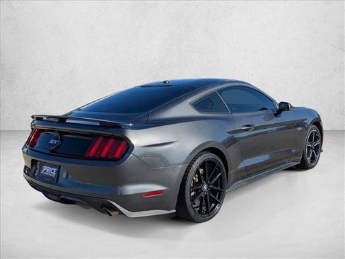 Used 2017 Ford Mustang GT Premium image 5