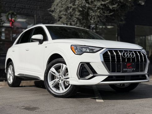 Used 2022 Audi Q3 2.0T Premium w/ Convenience Package image 8