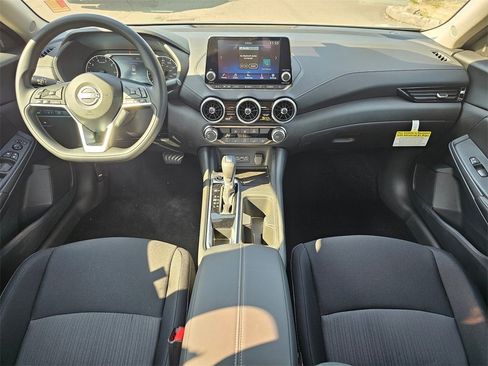New 2025 Nissan Sentra SV image 9