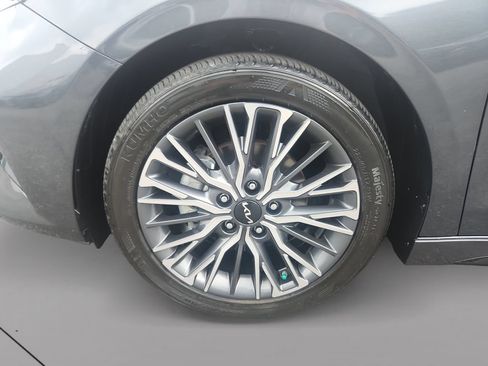Certified 2023 Kia Forte GT-Line w/ GT-Line Technology Package FWD image 9