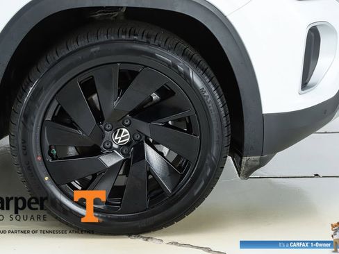 Used 2024 Volkswagen Atlas SE image 53