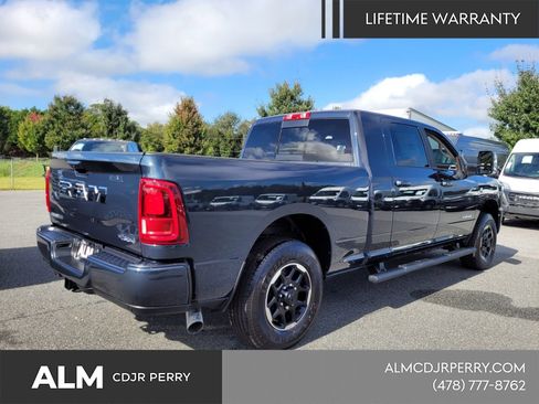 New 2026 RAM 2500 Laramie AWD/4WD image 10