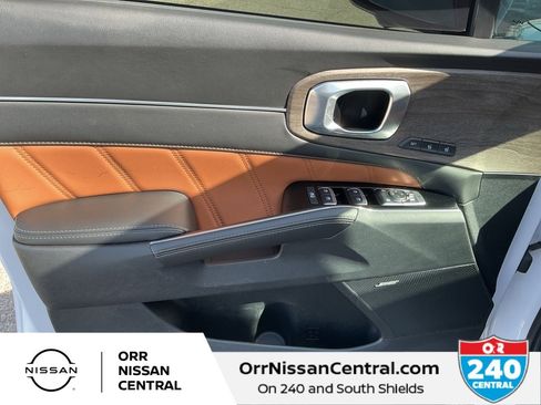 Used 2023 Kia Sorento SX Prestige image 17