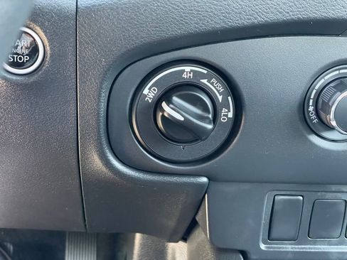 Certified 2023 Nissan Frontier SV AWD/4WD image 20