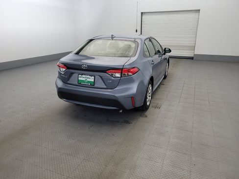 Used 2021 Toyota Corolla LE w/ Carpet Mat Package (TMS) FWD image 9