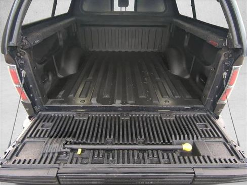 Used 2014 Ford F150 Raptor w/ Equipment Group 801A Luxury image 6