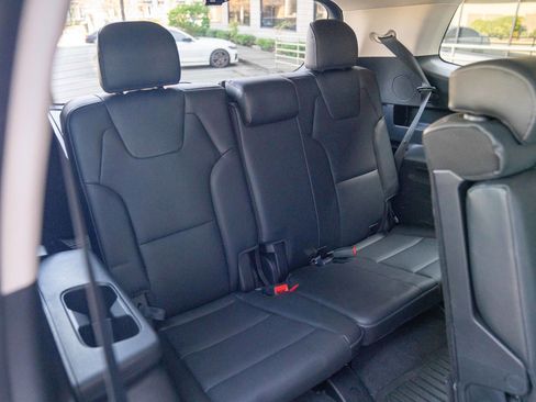 Used 2022 Kia Telluride EX w/ Towing Package image 25