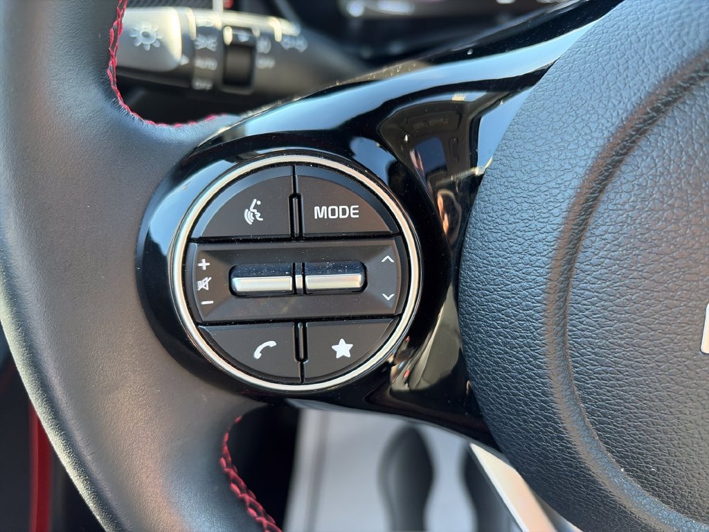 Used 2025 Kia Soul GT-Line w/ GT-Line Technology Package FWD image 13