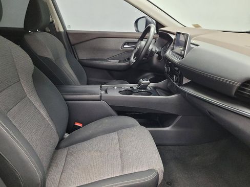 Used 2022 Nissan Rogue SV FWD image 21