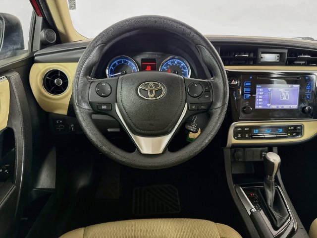 Used 2017 Toyota Corolla LE FWD image 14