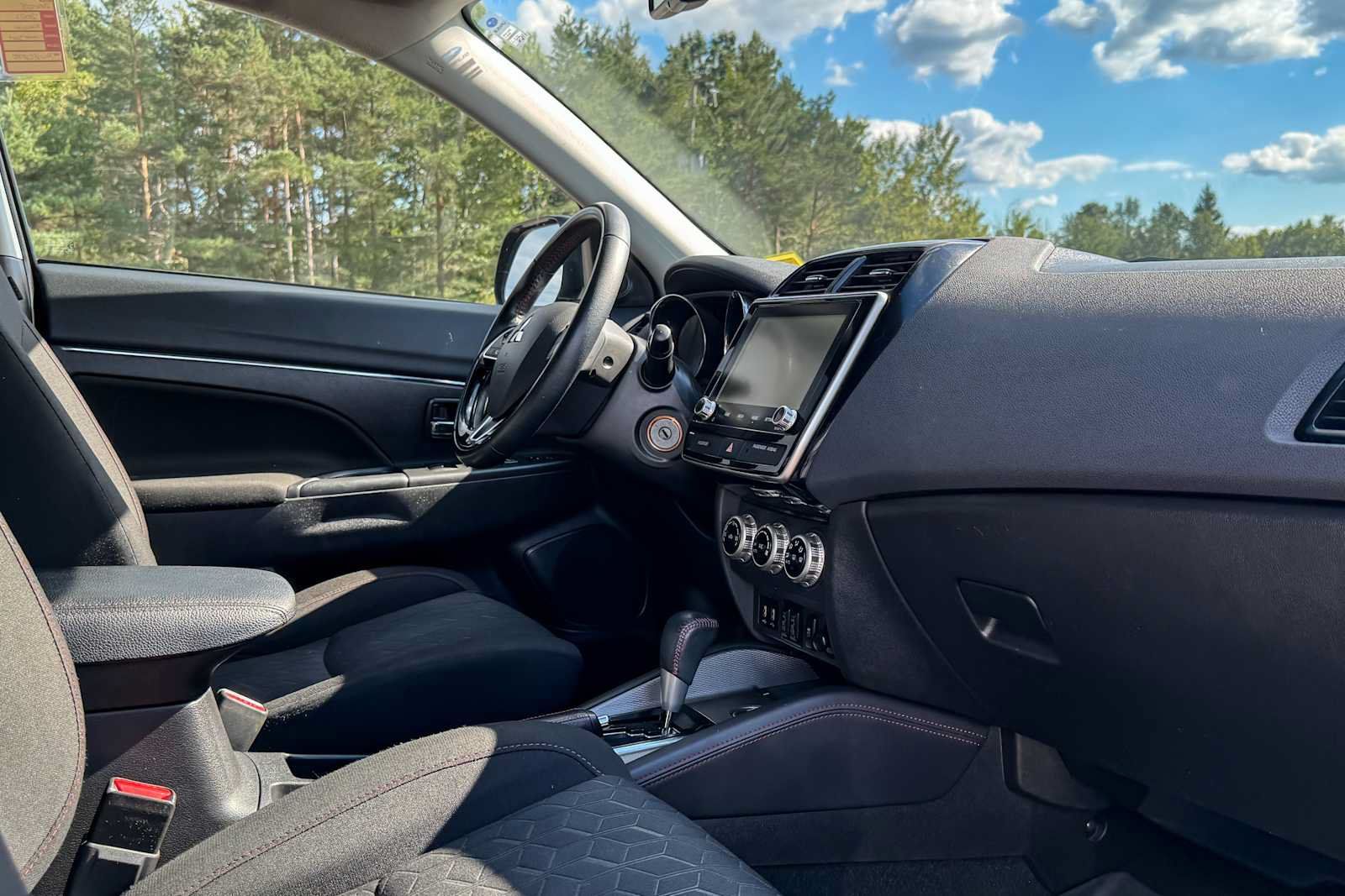Used 2021 Mitsubishi Outlander Sport LE AWD/4WD image 9