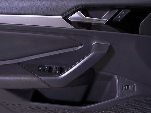 Used 2019 Volkswagen Jetta R-Line image 17