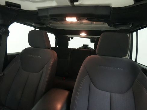 Used 2013 Jeep Wrangler Unlimited Rubicon w/ Dual Top Group AWD/4WD image 15