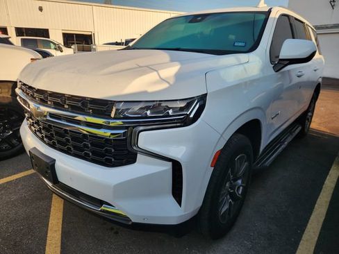 Used 2023 Chevrolet Tahoe LS RWD image 2
