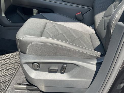 New 2026 Volkswagen Atlas SE image 13