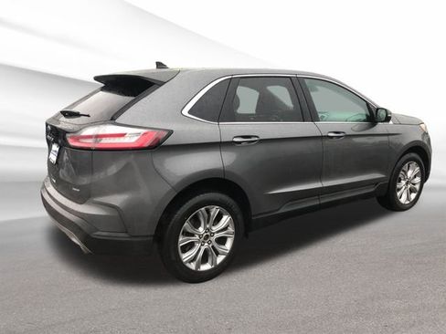 Certified 2024 Ford Edge Titanium image 5