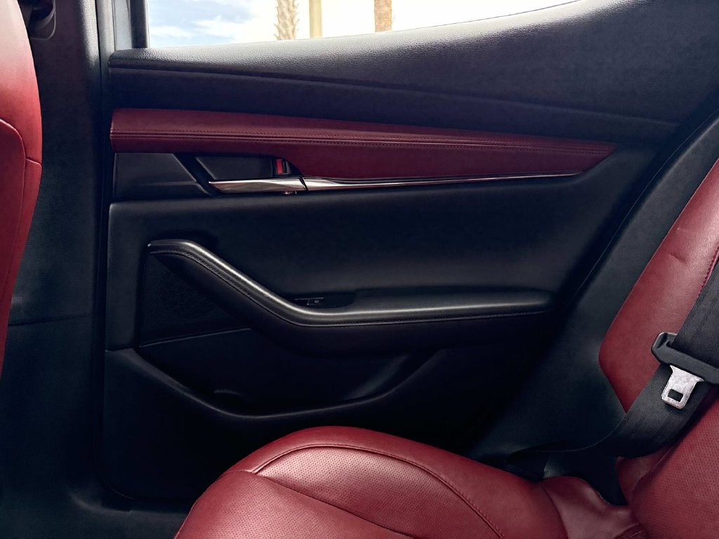 Used 2021 MAZDA MAZDA3 s FWD image 17