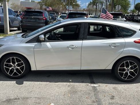Used 2018 Ford Focus SEL image 4