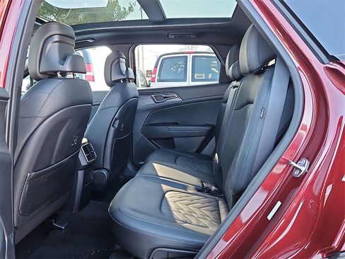 Used 2025 Kia Sportage X-Line w/ Premium Package image 14