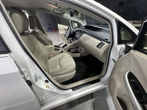 Used 2013 Toyota Prius Two FWD image 26