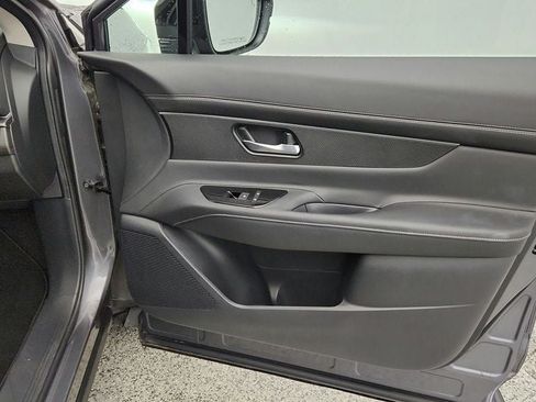 Used 2025 Nissan Murano SV AWD/4WD image 26