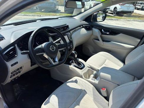 Certified 2022 Nissan Rogue Sport SL FWD image 14