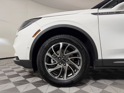 Used 2022 Lincoln Corsair AWD w/ Equipment Group 101A image 10
