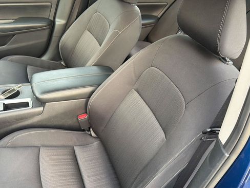 Used 2024 Nissan Altima 2.5 S FWD image 28