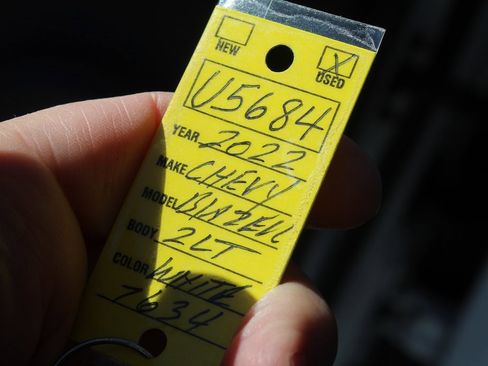 Used 2022 Chevrolet Blazer LT w/ LPO, Black Accent Package image 2