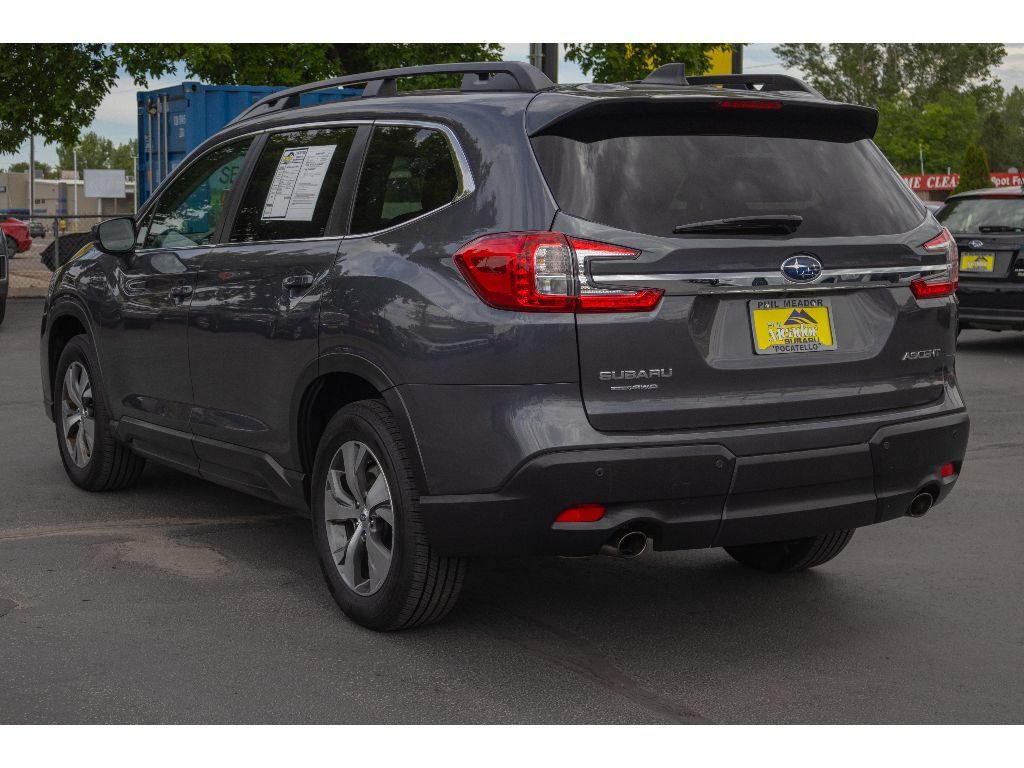 Used 2025 Subaru Ascent Premium AWD/4WD image 5