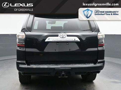 Used 2022 Toyota 4Runner Limited RWD image 7