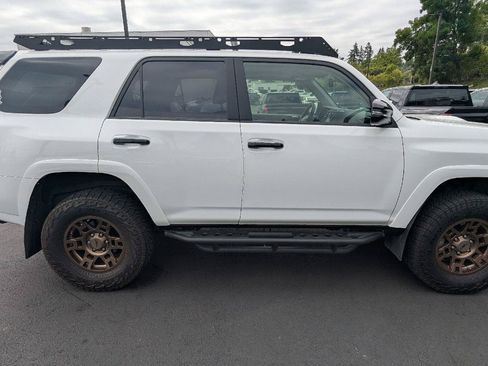 Used 2020 Toyota 4Runner Venture w/ Moonroof Package AWD/4WD image 6