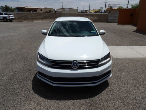 Used 2017 Volkswagen Jetta S FWD image 3
