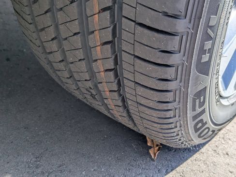 New 2025 Jeep Grand Cherokee L Overland w/ Luxury Tech Group IV image 12