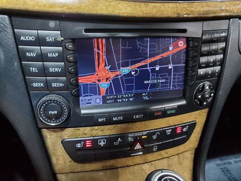 Used 2008 Mercedes-Benz E 350 Sedan image 32