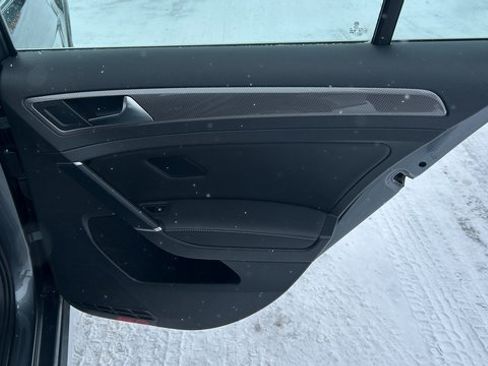 Used 2018 Volkswagen Golf Alltrack image 48