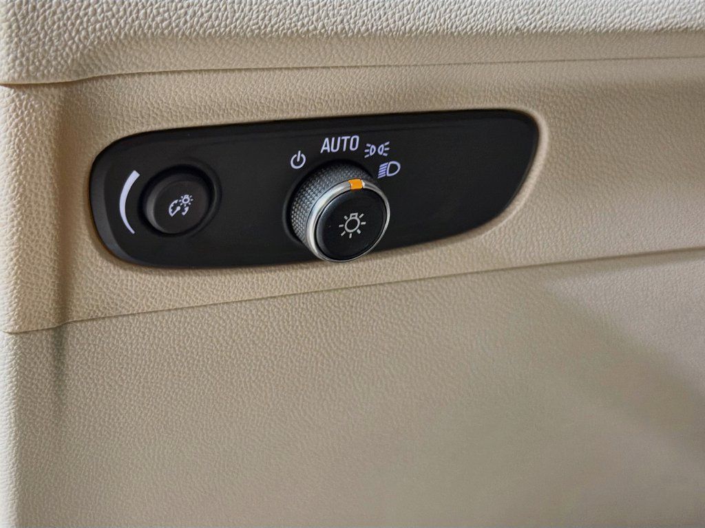 Used 2023 Buick Envision Preferred AWD/4WD image 12