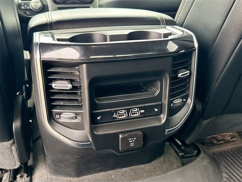 Used 2020 RAM 1500 Laramie image 26