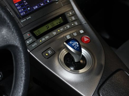 Used 2013 Toyota Prius Three FWD image 19