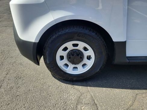 New 2025 Chevrolet Brightdrop 400 w/ Battery Pack, Max Range image 18