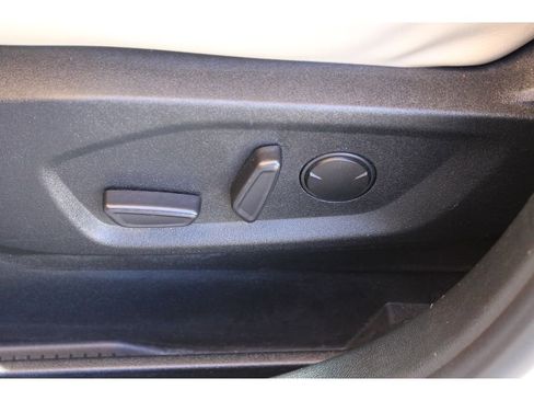 Used 2021 Ford Edge SEL image 12