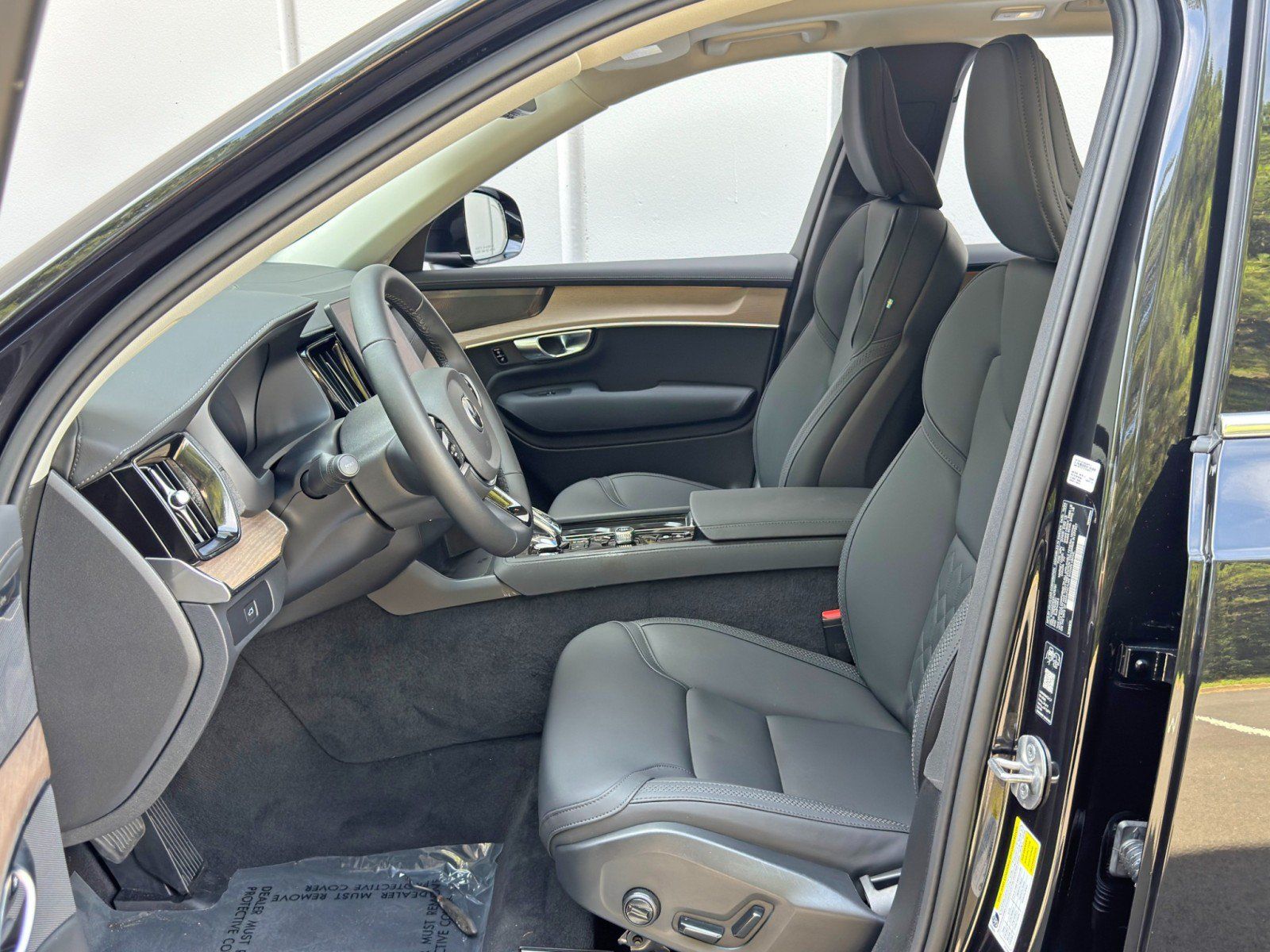 Used 2026 Volvo XC90 B6 Plus AWD/4WD image 17