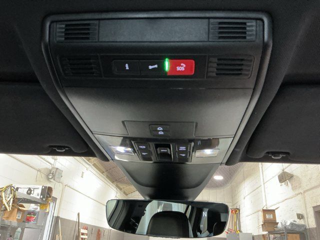 Used 2021 Volkswagen Tiguan SEL Premium R-Line AWD/4WD image 30
